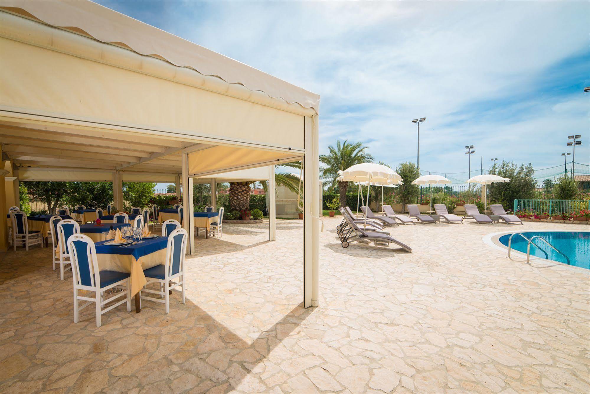 Hotel Ristorante Il Vascello Costa Rei Exterior photo